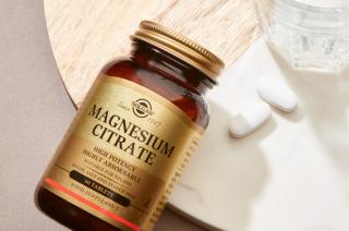 magnesium citrate 200mg bottle and pills